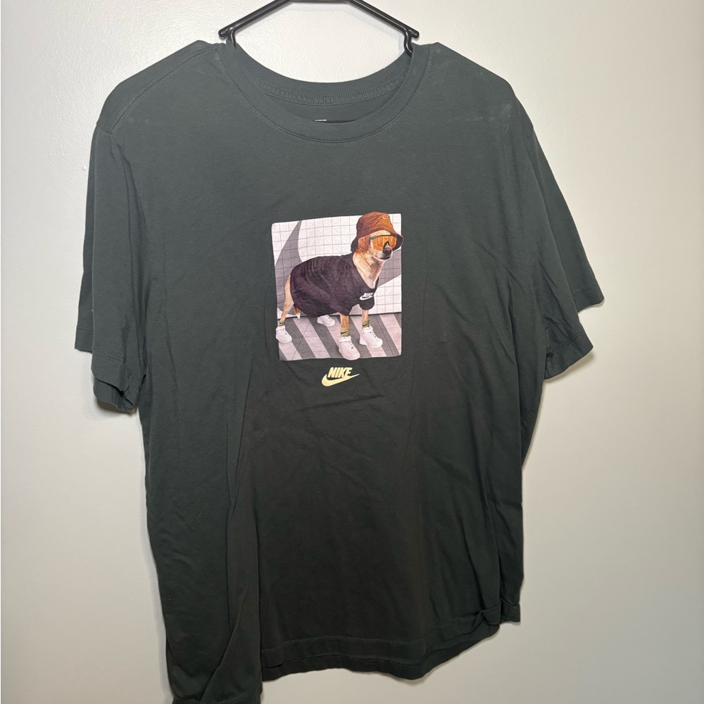 Nike Men's Dark green graphic Tee with Dog Design